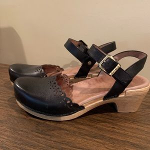 Dansko Marta Mary Jane